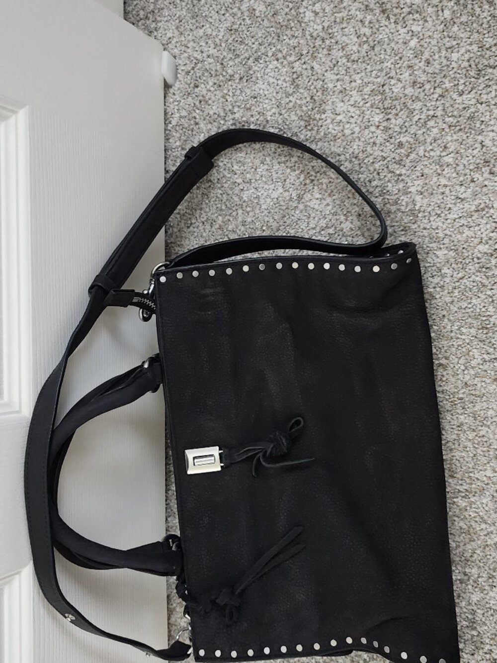 Satchel in black suede